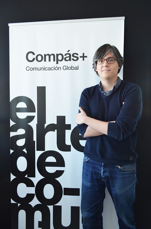 Santiago Cabrera se incorpora compas comunicacion